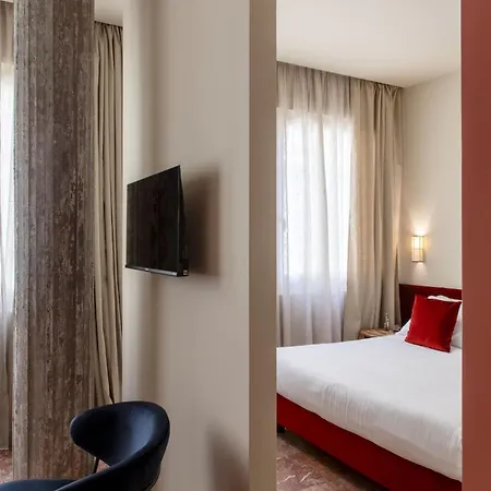 Atel Oda ve Kahvaltı Roma