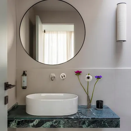 Oda ve Kahvaltı Atel 4*